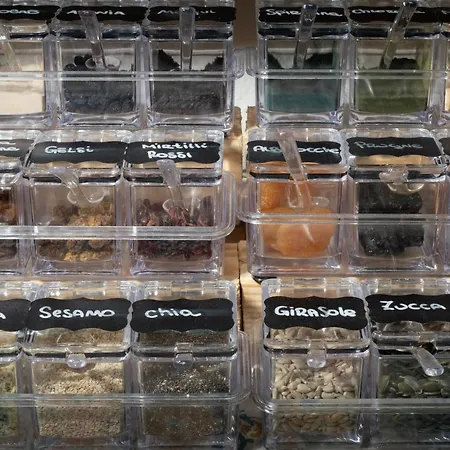 Ξενοδοχείο Punto 3*