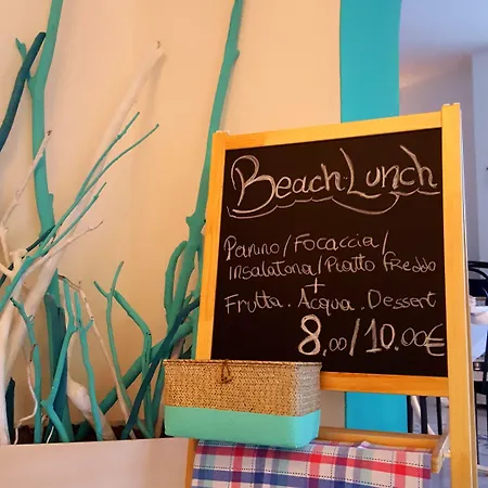 Ξενοδοχείο Punto 3*